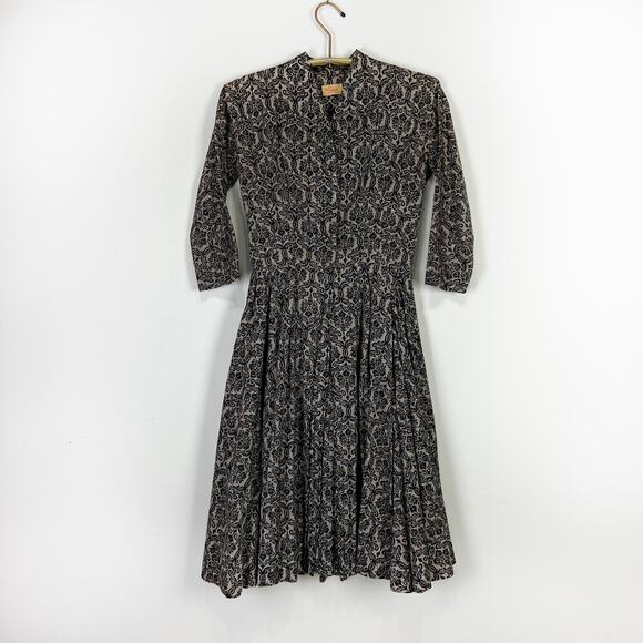 Vintage 50s 60s grey and black damask tapestry dress pleated skirt Size XS - Picture 8 of 9